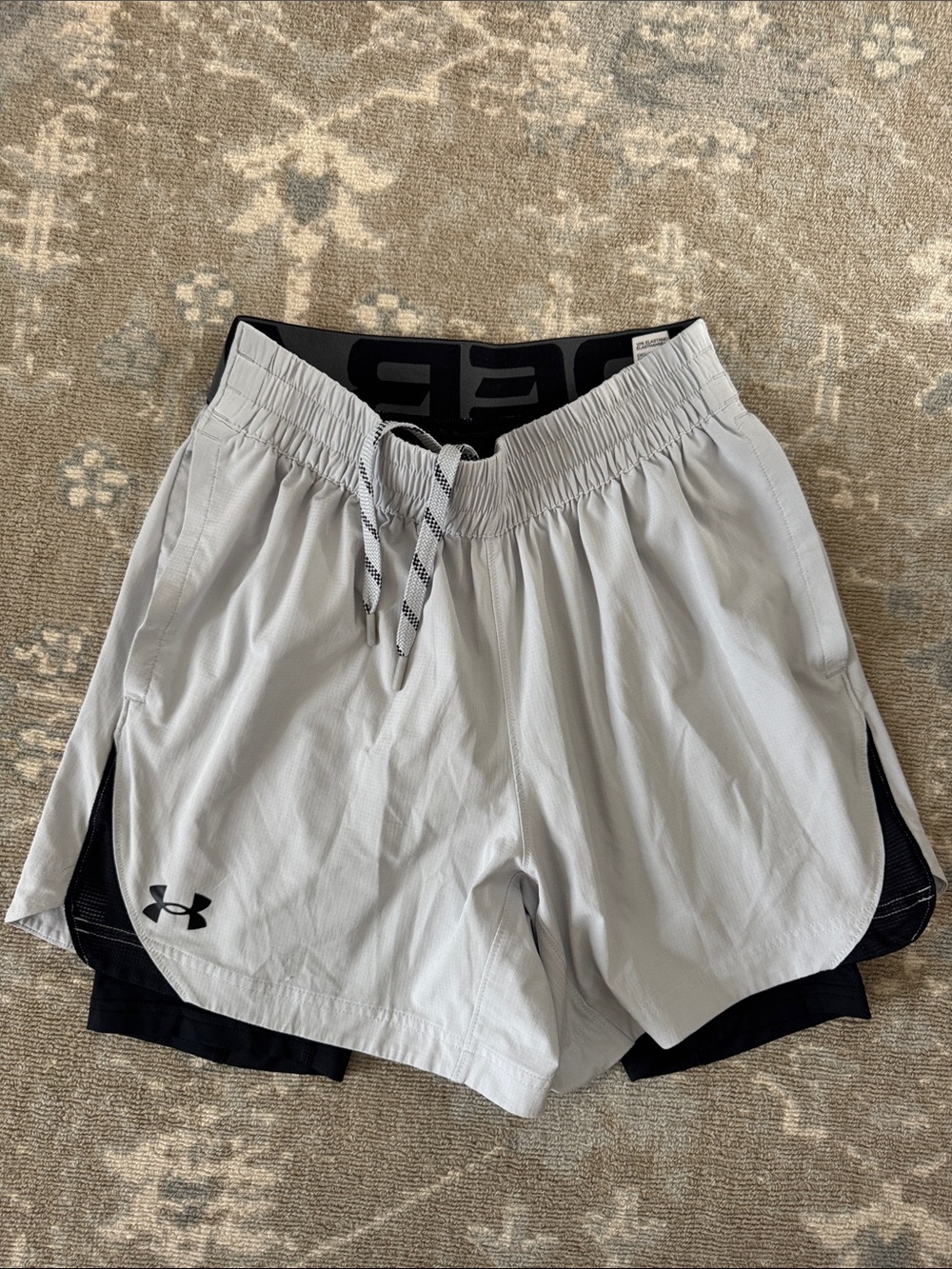 Under Armour Men’s Light Gray Athletic 2-in-1 Shorts with Black Liner